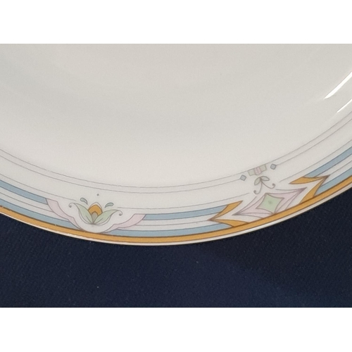 206 - Huge Qty of 'Thun, Carlsbad' Fine Porcelain Tableware (Dinner Set with Serving Crockery and Tea Set)... 