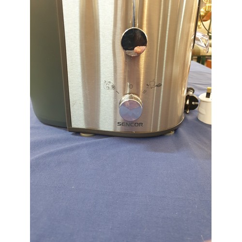 306 - Sencor Juice Extractor SJE1055SS (800W, 750ml Jug), (Un-Tested, Boxed)