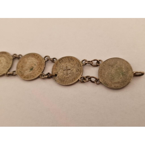 147 - Silver (.500) British Three Pence Coin (x9) Bracelet, (Approx. L: 18cm)