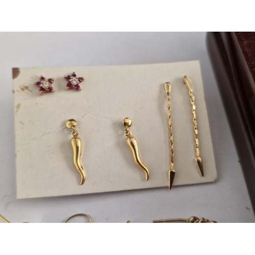 69 - Collection of Assorted Earring (10 x Pairs), Together with Other Single Earrings, etc