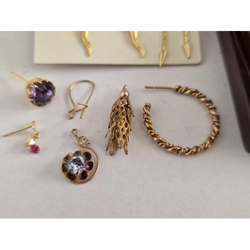 69 - Collection of Assorted Earring (10 x Pairs), Together with Other Single Earrings, etc