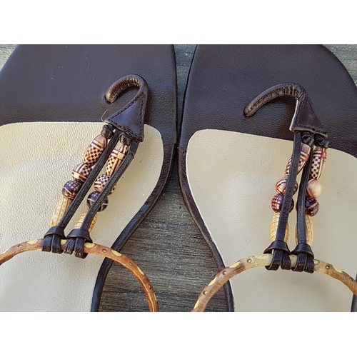 289 - Sacha London Leather T-Strap Sandals, Made in Spain, Size 37