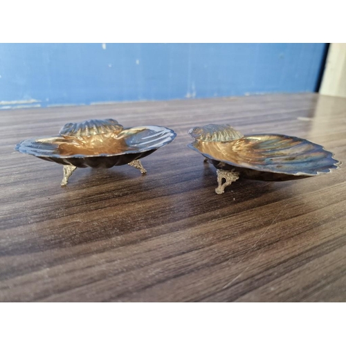 104A - Pair of Shell Shaped 3-Footed Silver (925) Handmade Dishes, (Approx. 10 x 11 x 3.5cm Overall, Total ... 