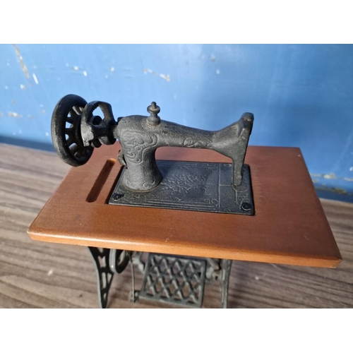 98C - Ornamental Treadle Sewing Machine, (Approx. H: 23cm)