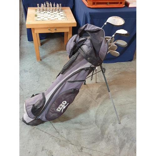 379 - Golf Club Set in Carry Bag (Wilson, Dunlop)