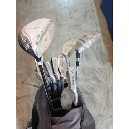 379 - Golf Club Set in Carry Bag (Wilson, Dunlop)