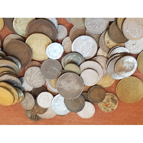 171 - Collection of Assorted Coins from Around the World (Approx 200pcs)