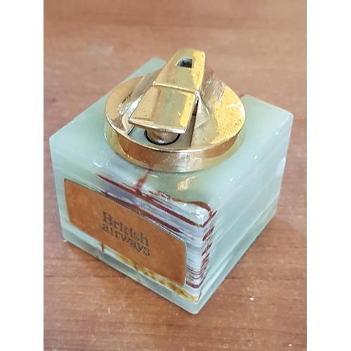 372 - Retro Onyx Table Lighter (A/F)