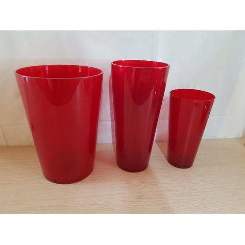 120 - Red Glass Collection 4 x Different Red Glass Vases (Ø20cm x H:28cm, Ø15cm x H:30cm, Ø12cm x H:22cm, ... 