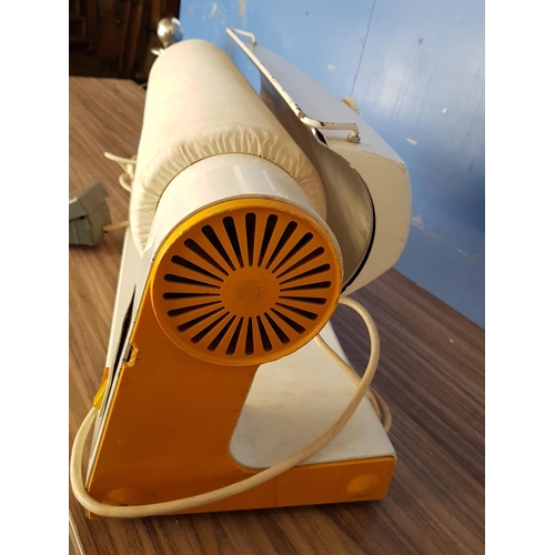 718 - Siemen's Electrogerate GMBH Type WB 5500 Electric Ironing Matching / Mangle (Un-Tested)