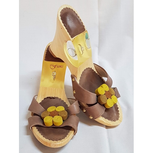 800 - Pair of Fiore Fancy Summer Sandals on Platform, Size 38