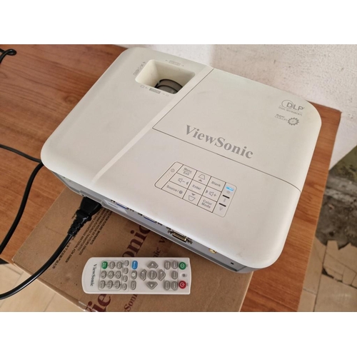 826 - ViewSonic Digital Projector, PA503W, (Model: VS16907), Looks Unused, Dated 05/21, with Box, * Basic ... 