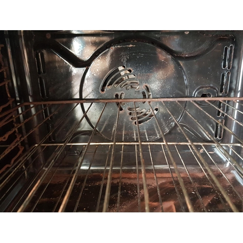 832 - Whirlpool Electric Oven Together with Hob (Un-Tested)