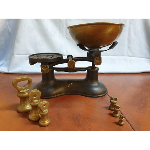 106 - Antique Cast Iron 'Victor' Balance Scales (England) with Brass Pan and Set of 6 x Bell Weights