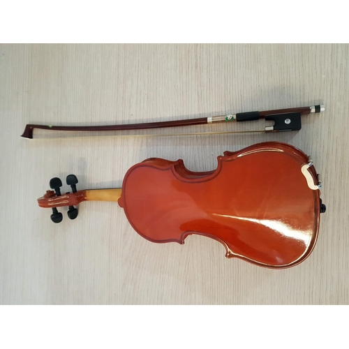 176 - Childs Violin 1/16  Age 3-5, L:36cm) Together with Violin Case