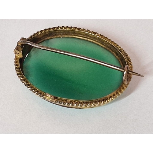 91 - Vintage 9ct Gold Brooch / Pendant Set with Large Oval Shape Green Stone, (Approx. 31 x 25mm, Weight ... 