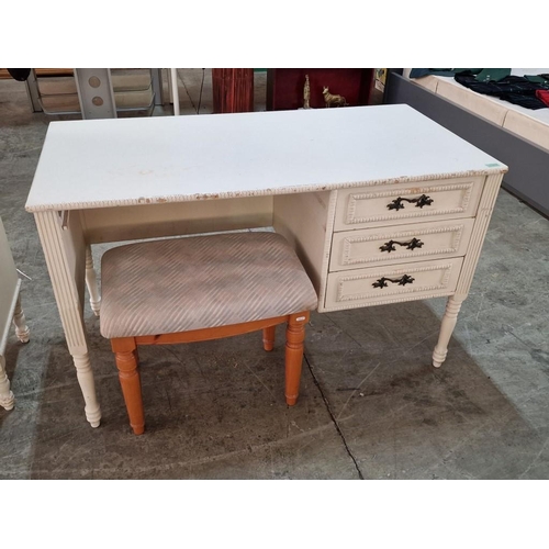 330 - French Country Style 3-Drawer Dressing Table with Turned Legs, (Approx. 121 x 61 x 74cm), Together w... 