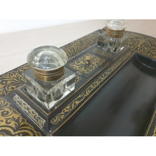 128 - An Antique French Boulle Cut Brass Inlaid Inkstand / Desk Tidy (Approx 38cm x 23cm) (VAR 1508)