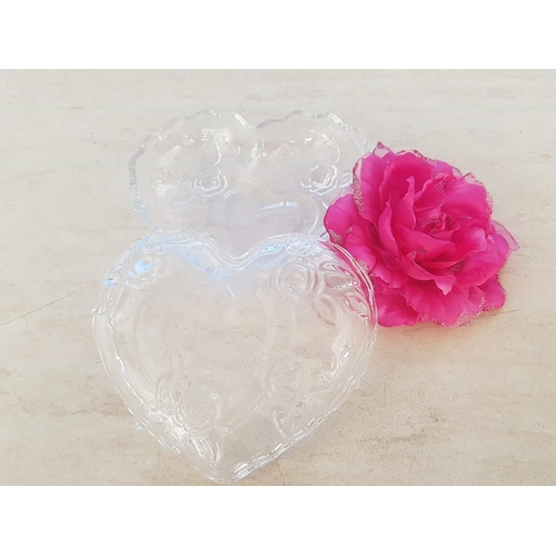 78 - Large Glass Heart Shape Trinket Box in Rose Pattern (Approx 13 x 16cm)