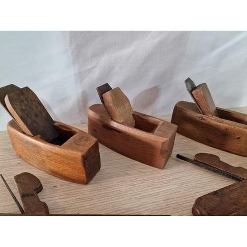 51 - 3 x Small Vintage Coffin Planes, 2 x Moulding Planes & Carpenters Sliding Mitre Measure