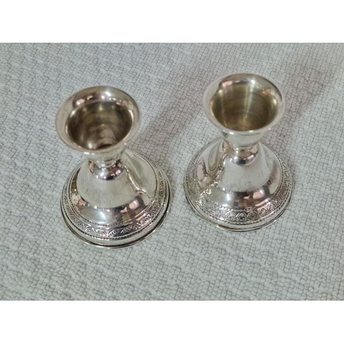 141 - Pair / 2 x Sterling Silver Candle Sticks / Holders with Decorative Rim Base, (Approx. H: 6.5cm, Tota... 