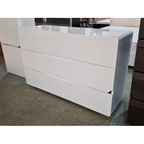 355 - Modern White Lacquered 3-Drawer Chest of Drawers, (Approx. 120 x 40 x 75), (Nb. A/F: chip to corner ... 