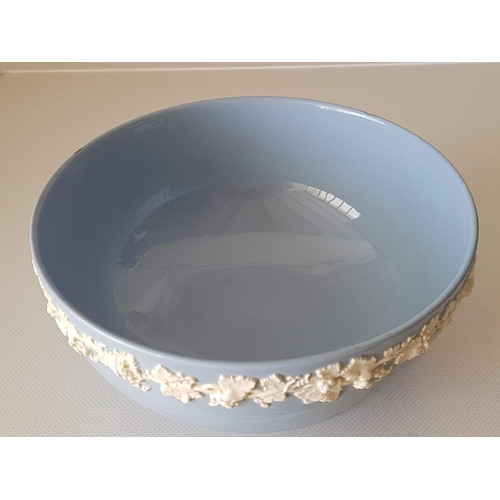 108 - Large Blue Wedgewood Salad / Fruit Bowl (Ø23cm x H:11cm, Chipped) and Matching Plate (Ø27cm, Little ... 