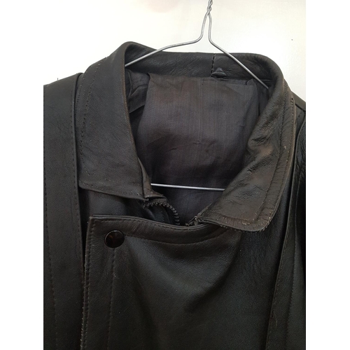 771 - Men's Black Leather Jacket (Size L/M)