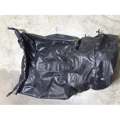 781 - Large Black Sport / Bike / Motorcycle Travel Bag (A/F)