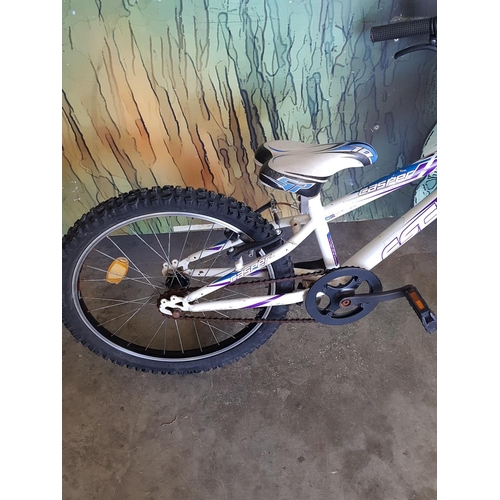 527 - Casper MT5/Hard Tail Frame Mountain Bike