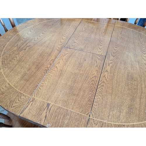 245 - Round Wooden Extendable Dining Table with Box Wood Inlaid Top, Over Turned Pedestal Leg, (Approx. Ø:... 