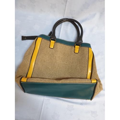 337 - 2 x Ladies Hand Bags