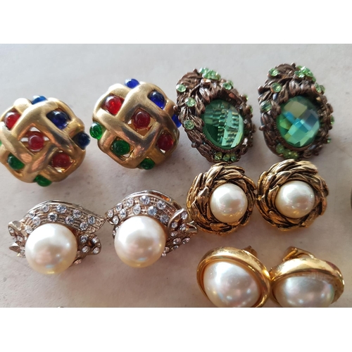 338 - 20 x Pair and More Vintage and Retro Ladies Clip