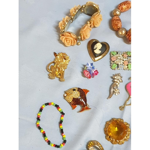 400 - Huge Vintage and Retro Custom Jewellery (Earrings, Rings, Brooches and Other) More than 50pcs