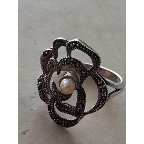 447 - Daisy Marcasite Silver Ring with Little Pearl in Centre