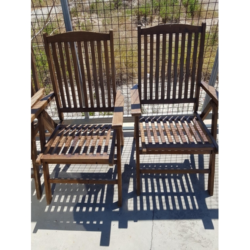 333 - Set of 6 x Wooden Folding Garden Chairs (A/F)