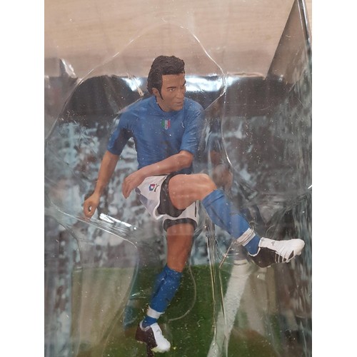 524 - Collection of 6 x Alessandro Del Piero, Football Player Figurines, Boxed (Polystone Resin Figurine)