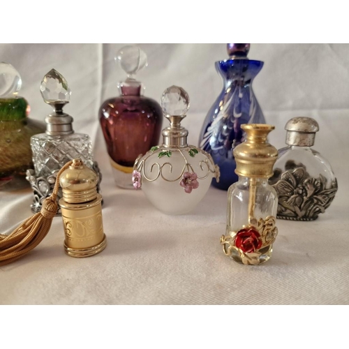 75 - Collection of 9 x Assorted Decorative Glass Perfume Bottles, (9)