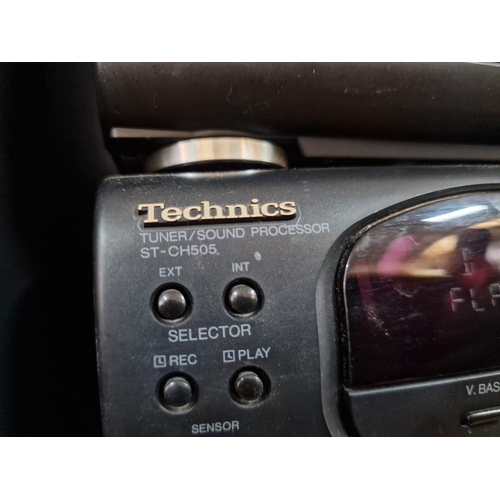 692 - Technics Stacking System Incl. Amplifier (SE-CH505A), Tuner (ST-CH505), CD Player (SL-CH505), Casset... 