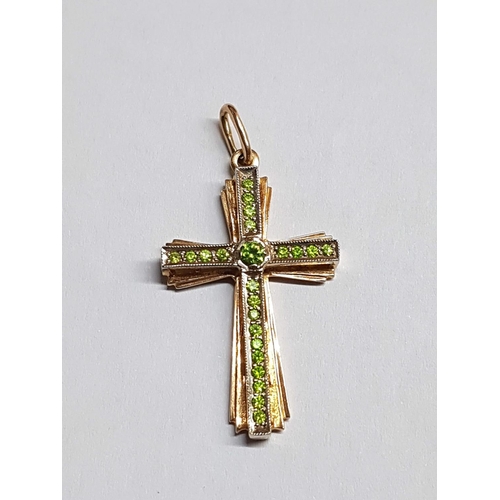 261 - 14ct Gold Cross Pendant with Green Stone (Approx 30 x 1.8cm Overall) Total Weight 2.77gr