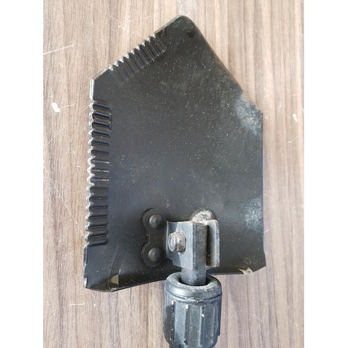 388 - Military Original Issue E-Tool Entrenching Shovel