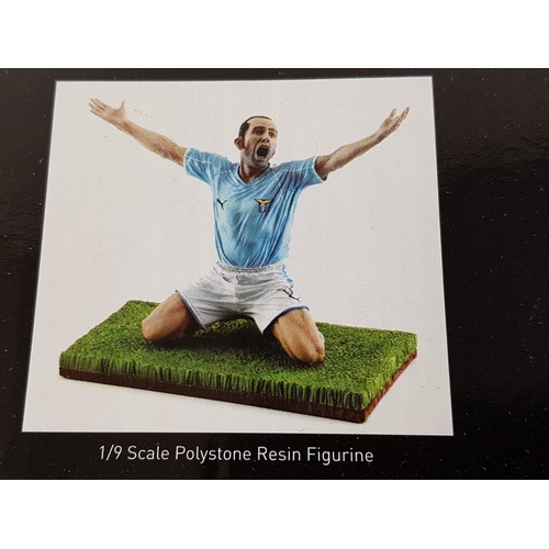 471 - 4 x Football Players Figurines inc; 3 x Francesco Totti and 1 x Paolo Di Canio (1/9 Scale Polystone ... 