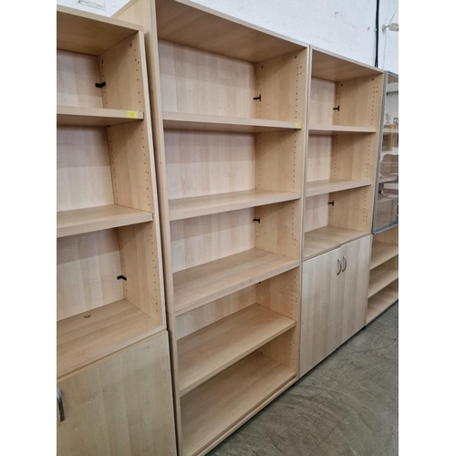 590 - Light Wood Effect Office Unit with 5-Tier Book Shelves, Adjustable Height, (Approx. 94 x 40 x 208cm)