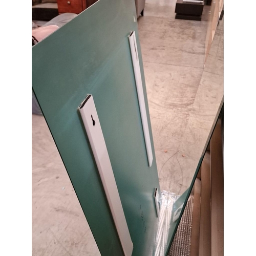 593 - 2 x Rectangular Wall Mirrors with Bevel Glass (Approx. 70 x 120cm each), (2)