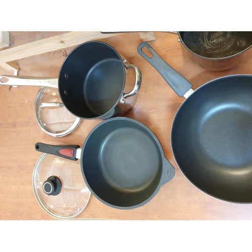 334 - Cooking Accessories Wok, Pans, Saucepans with Lids, Steam Cooker (6)