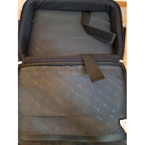 579 - Targus Laptop Bag