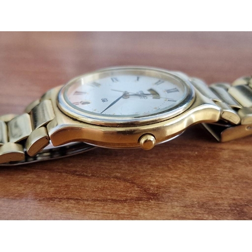 808 - Seiko SQ Wristwatch (5Y23-8150), Gold Tone with Day Date, on Bracelet Strap, Quartz (Untested)