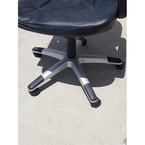 822 - Large Leather Effect / Swivel Black Office Chair