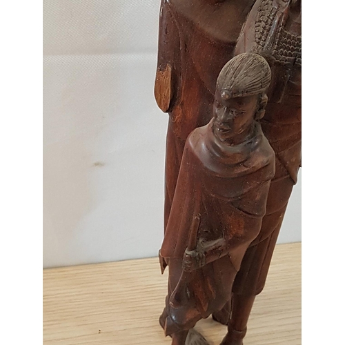 102 - African Family Wooden Sculpture (H:25cm)