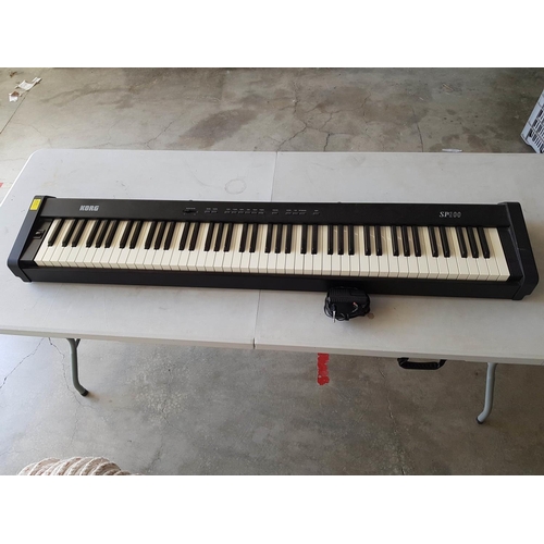 210 - Korg, SP-100 Stage Piano / Electronic Keyboard *Basic Test and Working*